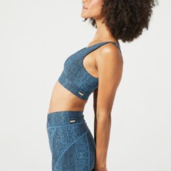 NWT L*Space SET! Carter bike short and do the twist sports bra set - Picture 10 of 16